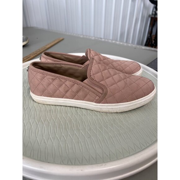 Steve Madden Ecentrcq Slip On Sneaker Size 9 Quilted Pink Round Toe Comfort Shoe - Picture 6 of 9